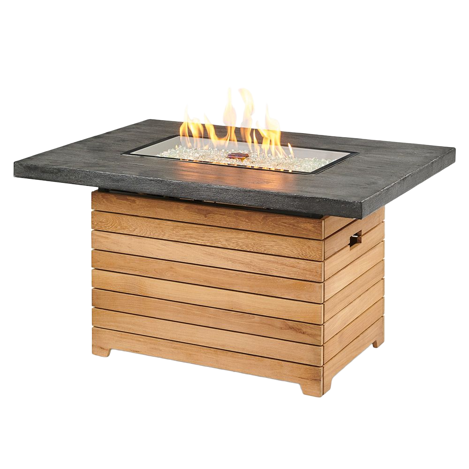 Outdoor GreatRoom Company Darien close-up fire lit, no wind guard